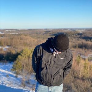 Meet your Posher, Cole